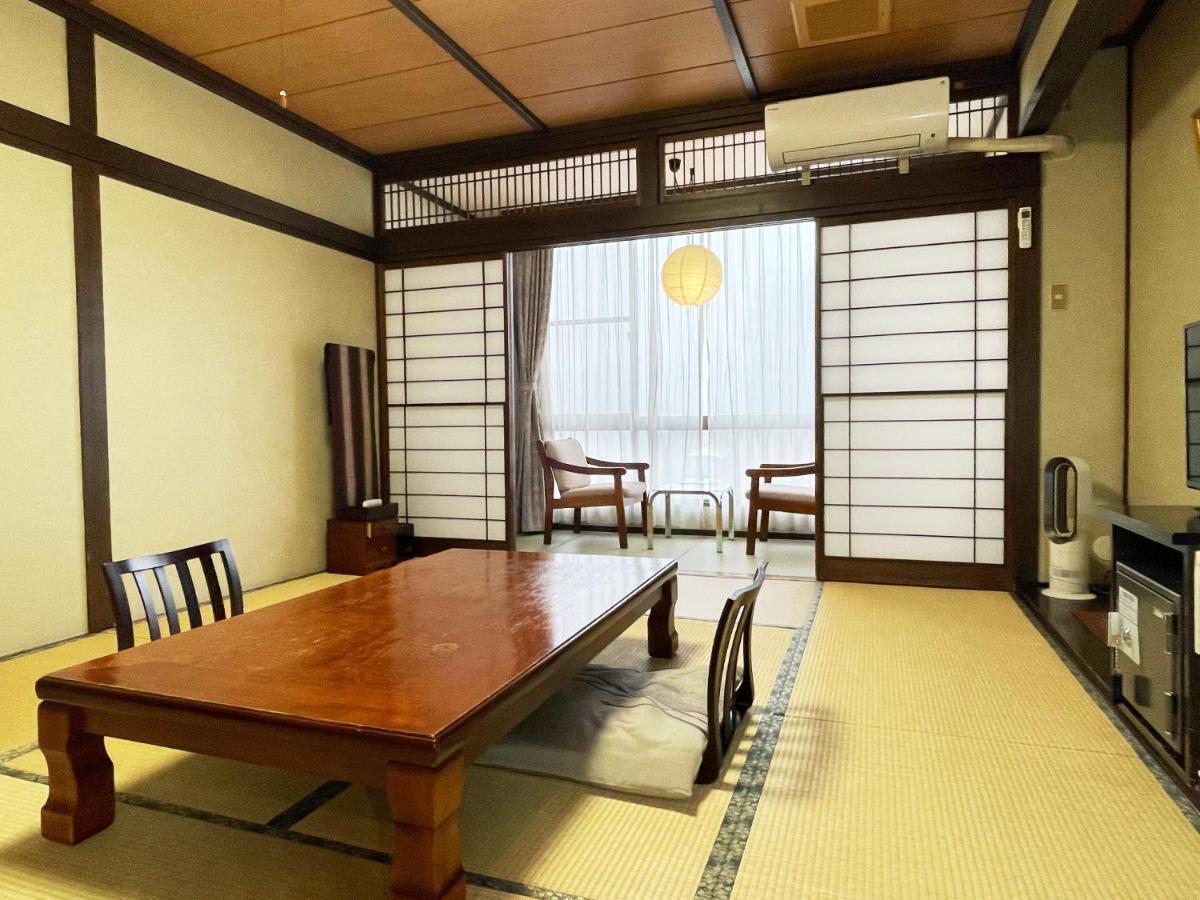 Hotel Yamabuki Komagane Buitenkant foto