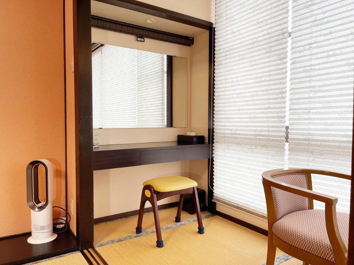Hotel Yamabuki Komagane Buitenkant foto