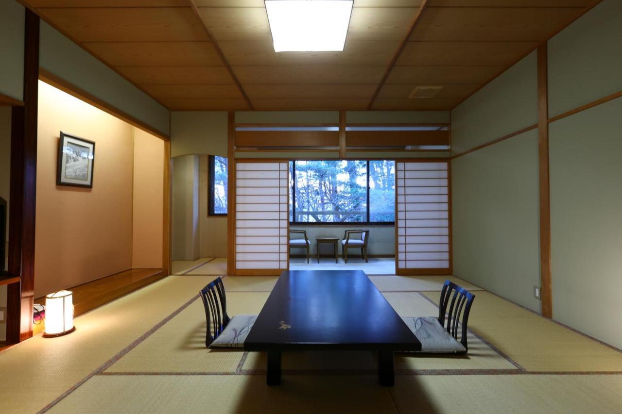 Hotel Yamabuki Komagane Buitenkant foto