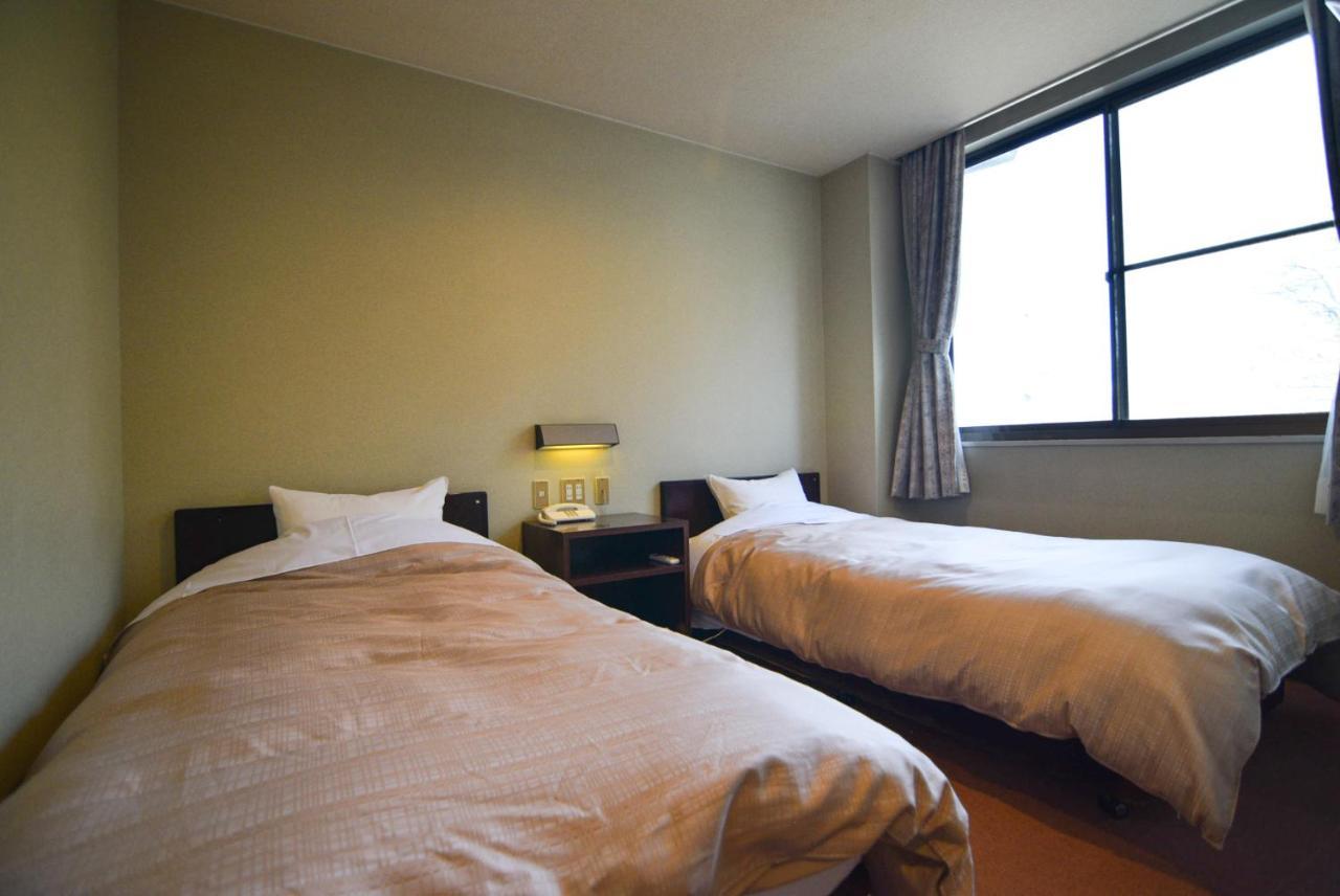 Hotel Yamabuki Komagane Buitenkant foto