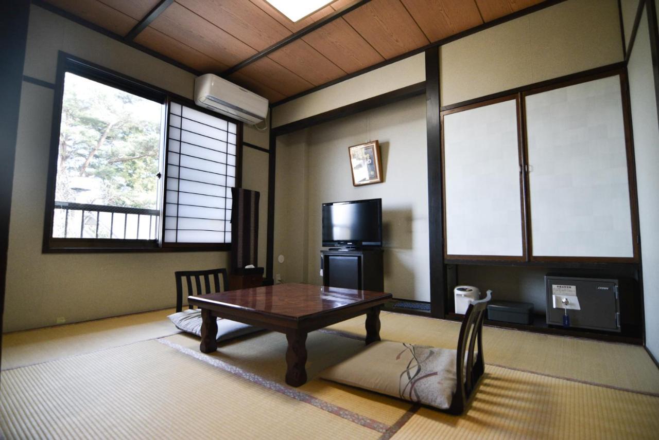 Hotel Yamabuki Komagane Buitenkant foto