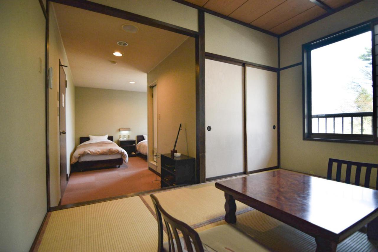 Hotel Yamabuki Komagane Buitenkant foto